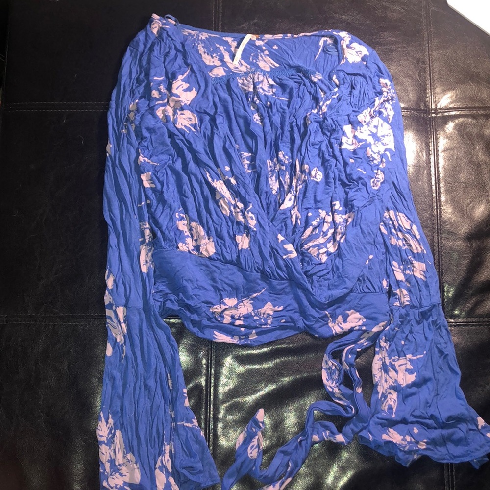 Boho top, bell sleeves, hip tie